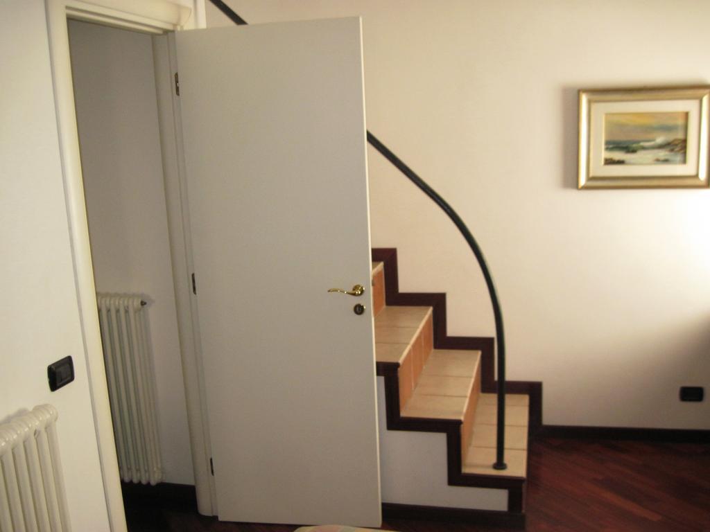 コンヴェルサーノ Dimora Donna Clara Bed & Breakfast 部屋 写真